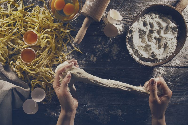 Réussissez vos pâtes maison en 5 minutes avec 2 ingrédients !